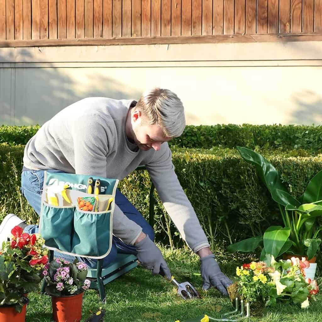 Garden kneeler