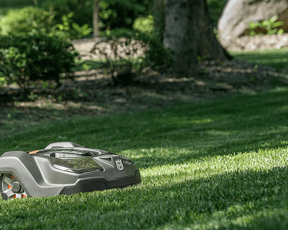 Review of Best Robot Lawn Mowers for Hills: 4 Top Picks on Amazon!