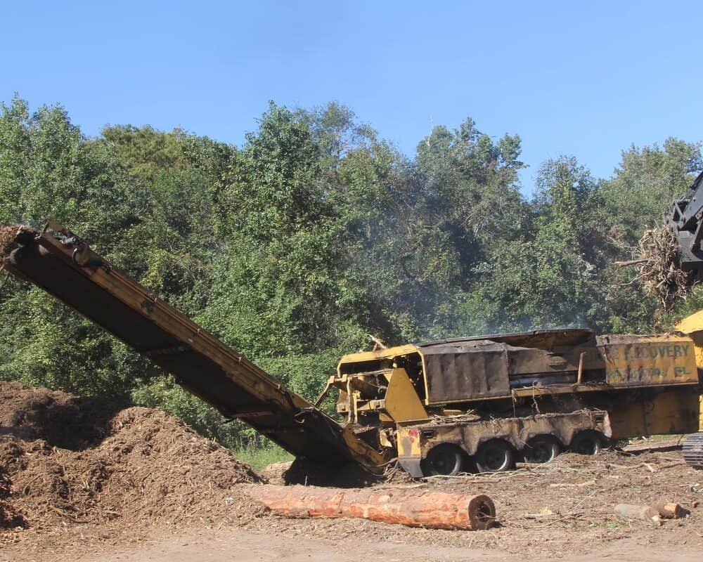 Best Landworks Powerful Wood Chipper Brand Reviews on Amazon! 3 Important Features To Know!