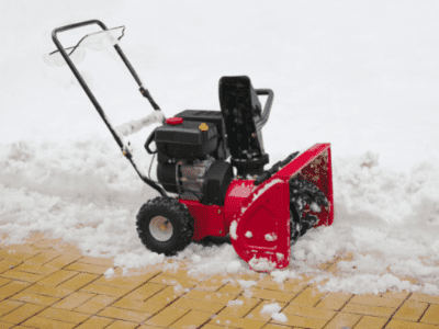 How much gas does snow blower use