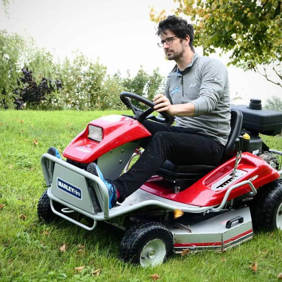 5 Best Riding Lawn Mower in 2022 – Reviews