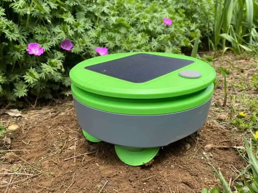 Use a garden robot