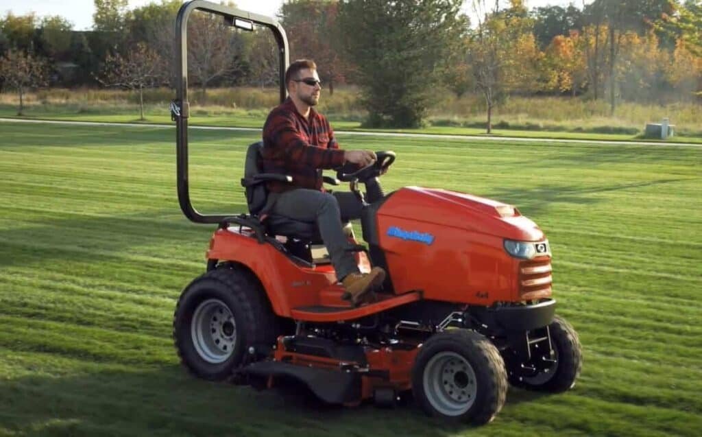 Simplicity lawn mower on duty