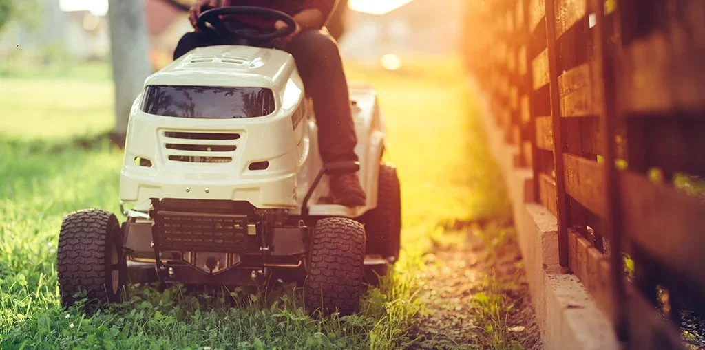 Top 3 best riding lawn mower deals near me right now