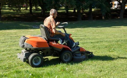 What is the Smallest Riding Lawn Mower You Can Get Best in 2022?