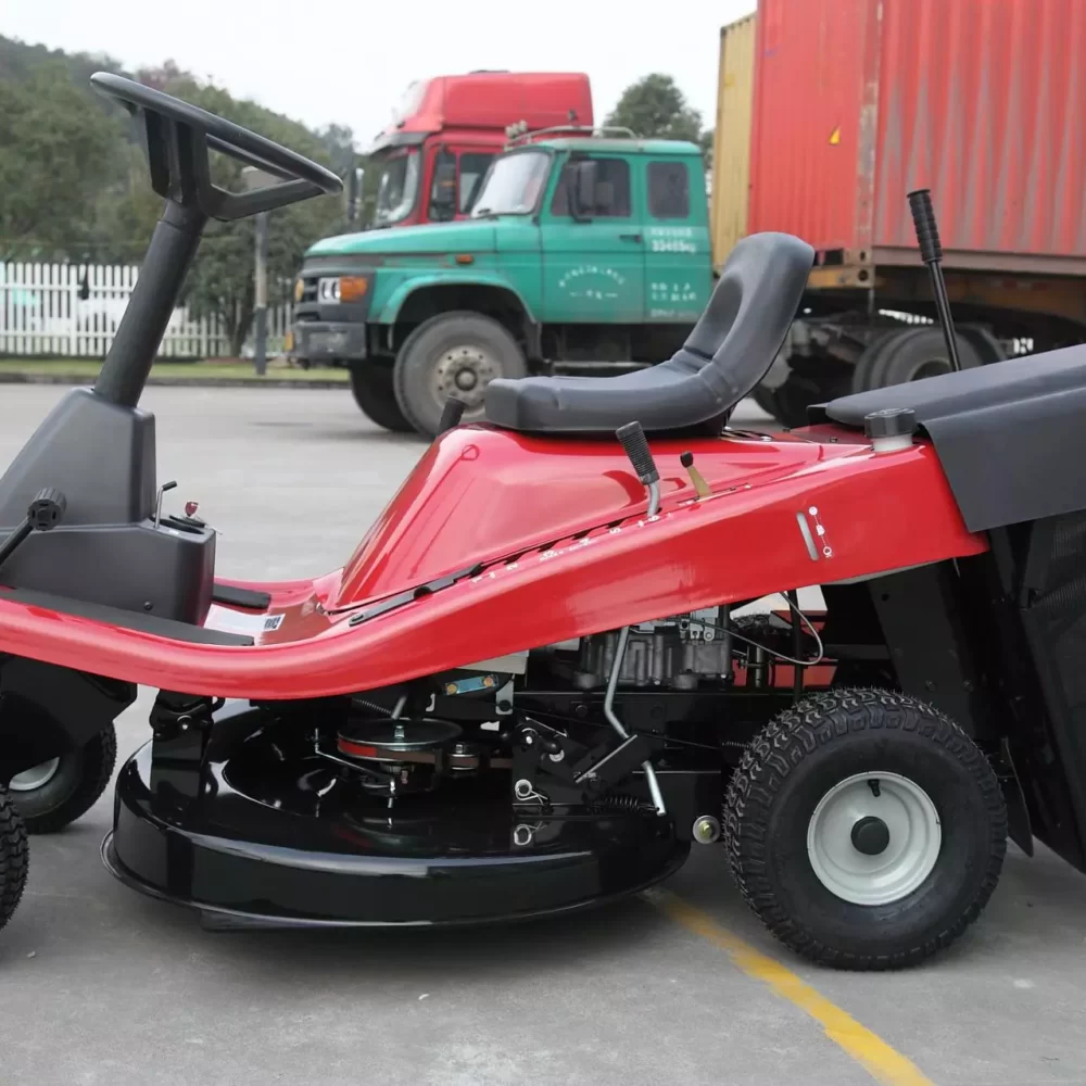 Small Riding Lawn Mower with Bagger: 6 Important Steps to Maintain it